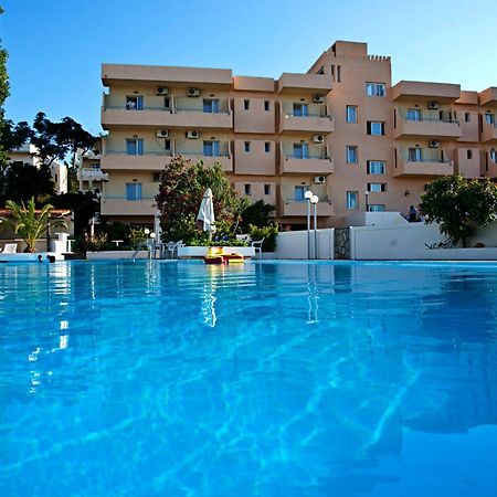 Albatross Hotel Maleme  Bagian luar foto