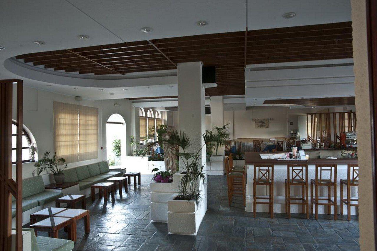 Albatross Hotel Maleme  Bagian luar foto