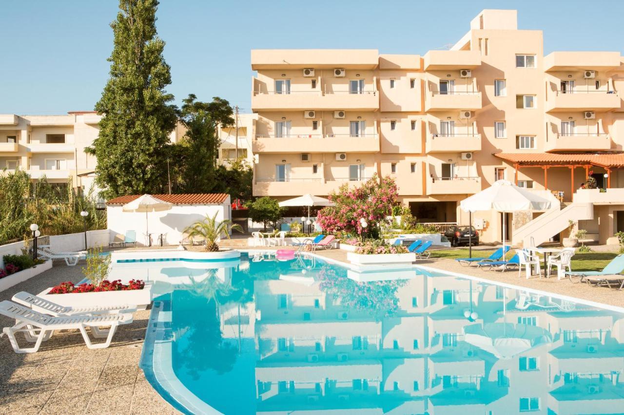 Albatross Hotel Maleme  Bagian luar foto