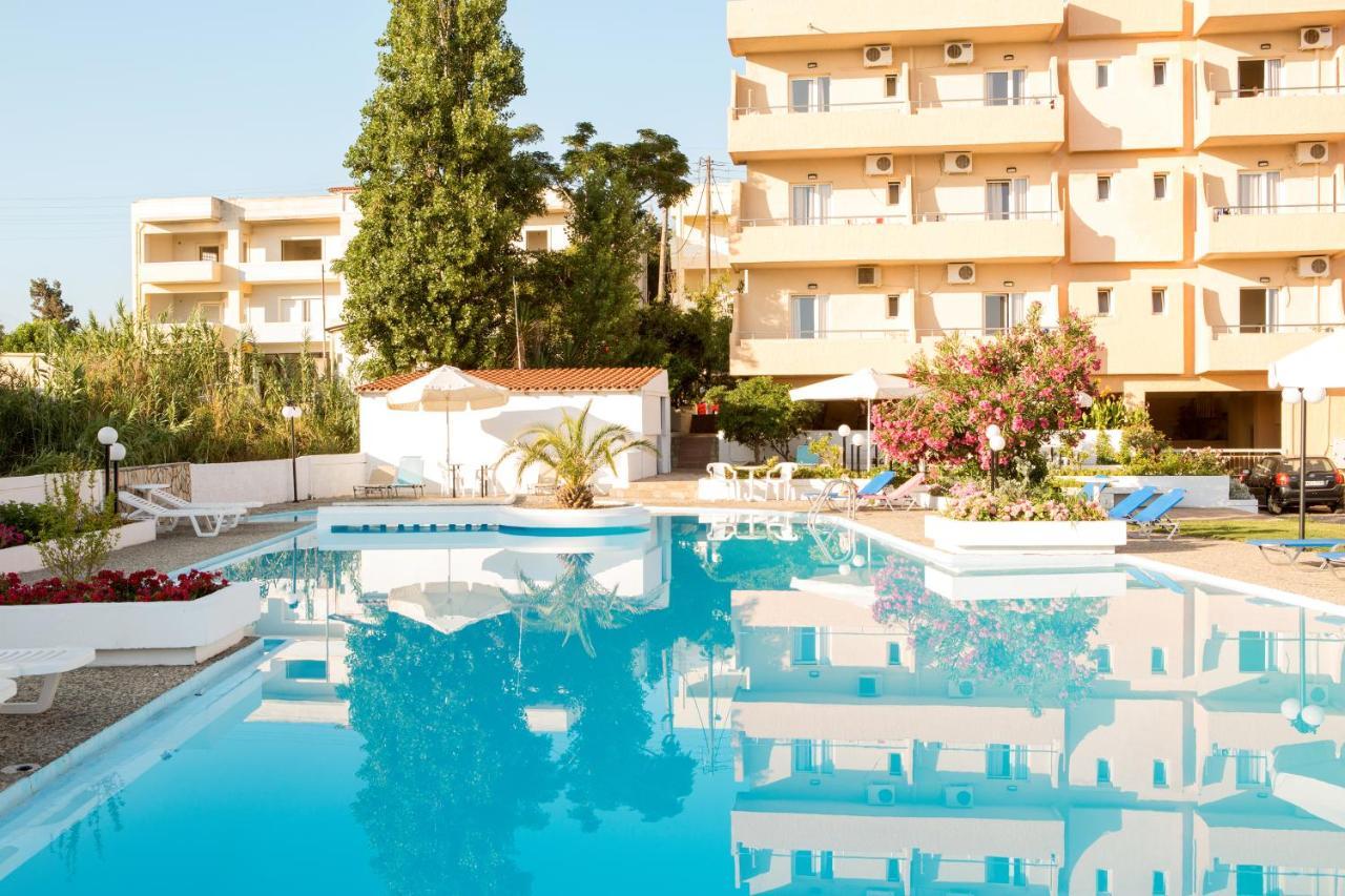 Albatross Hotel Maleme  Bagian luar foto