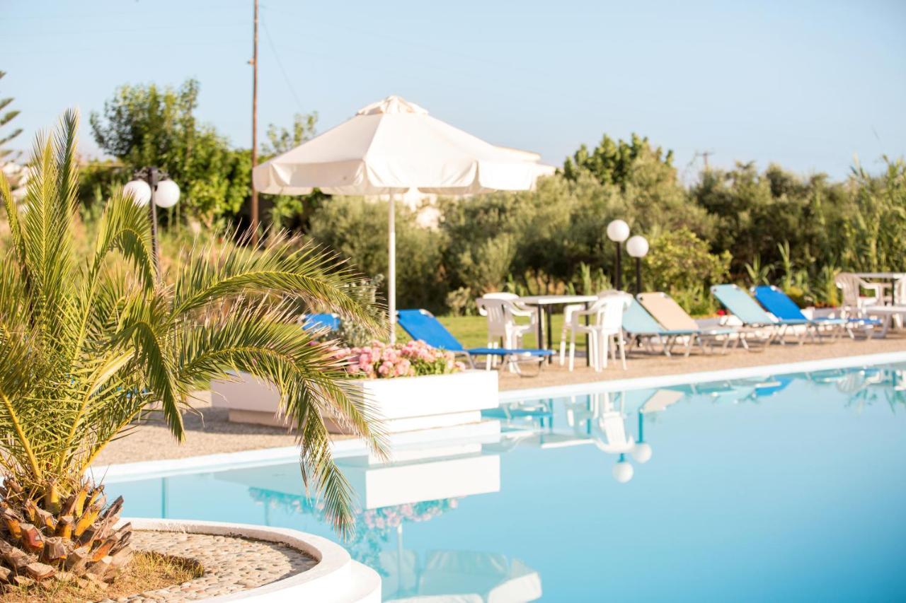 Albatross Hotel Maleme  Bagian luar foto