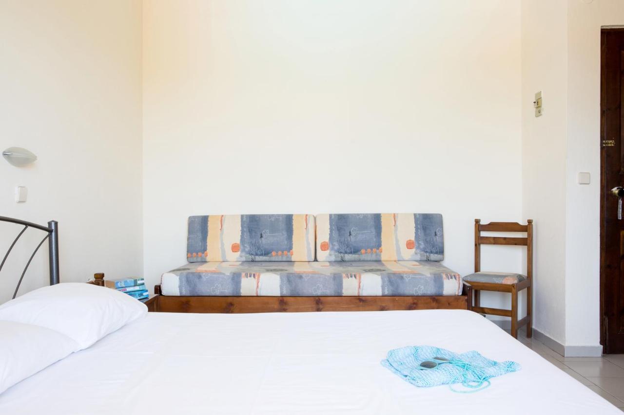 Albatross Hotel Maleme  Bagian luar foto