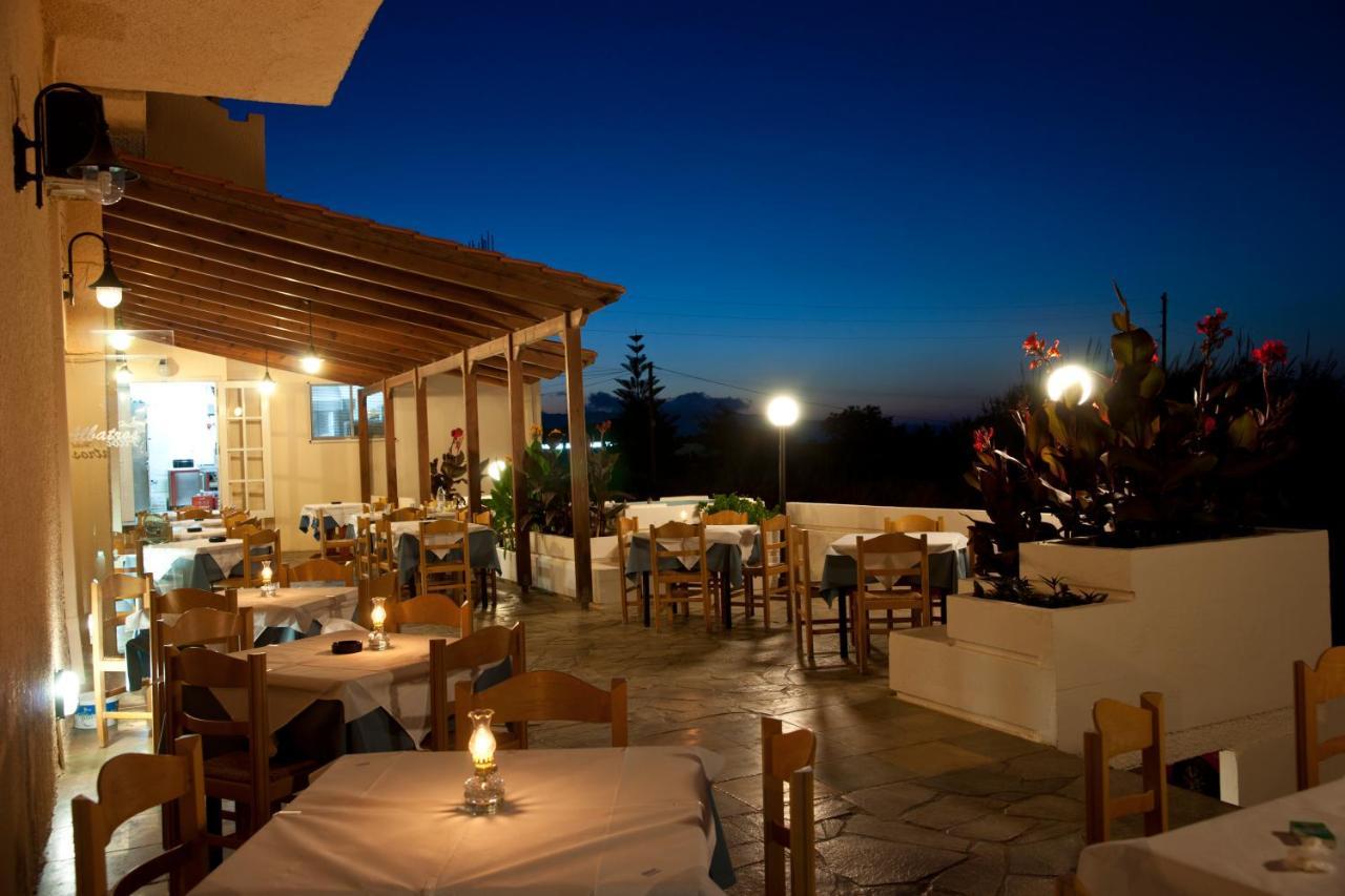 Albatross Hotel Maleme  Bagian luar foto