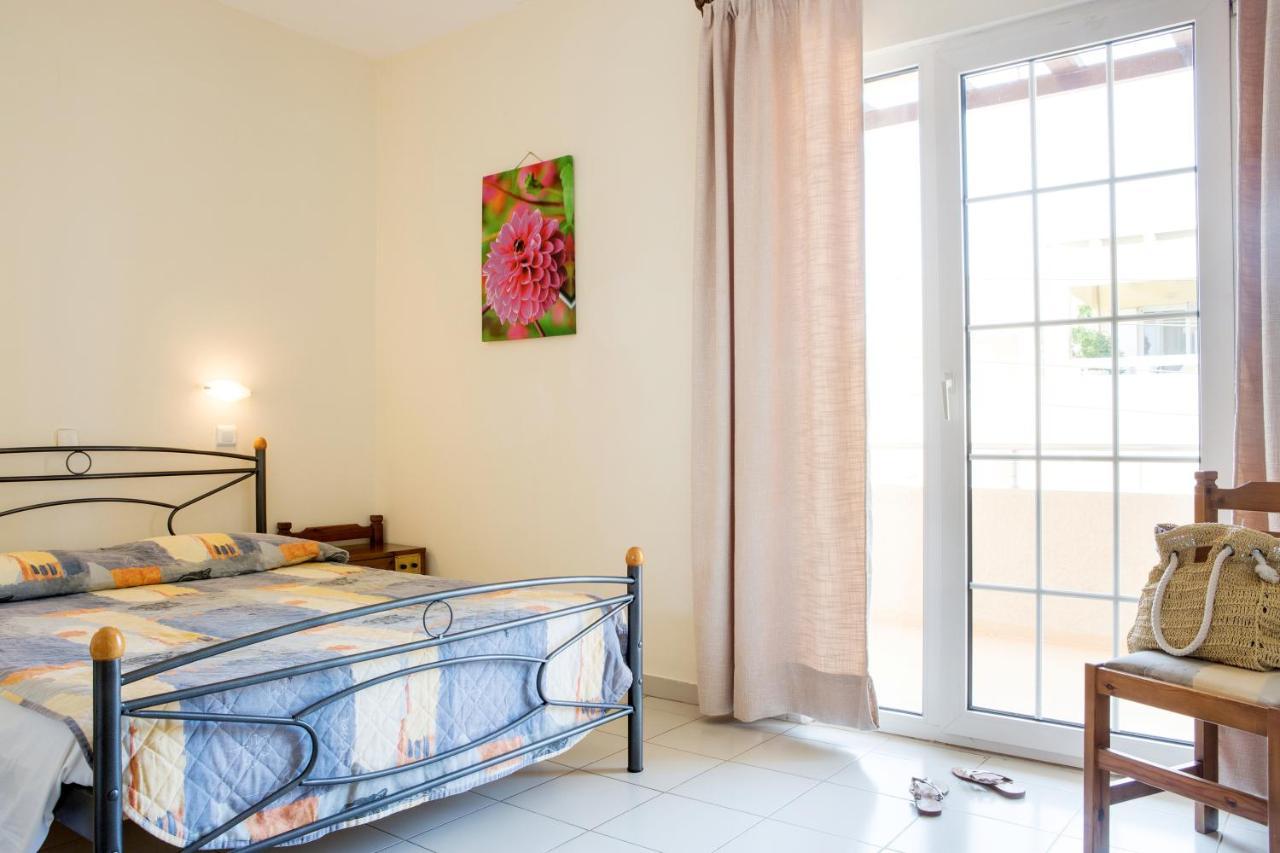 Albatross Hotel Maleme  Bagian luar foto