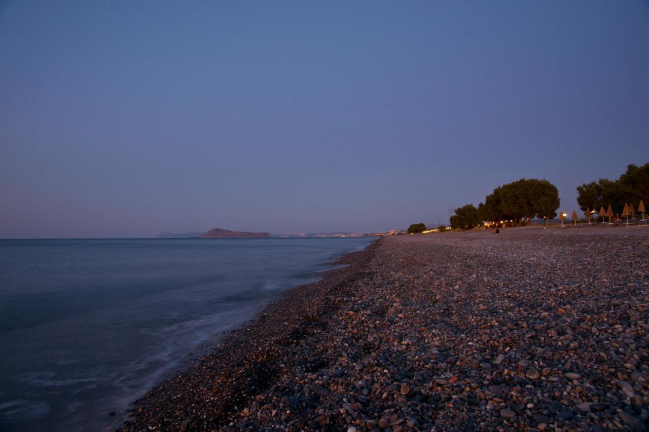 Albatross Hotel Maleme  Bagian luar foto