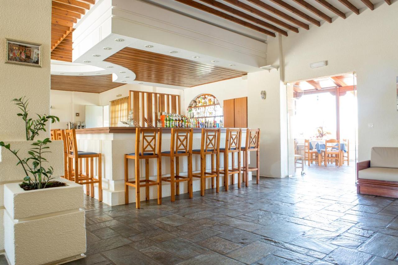 Albatross Hotel Maleme  Bagian luar foto