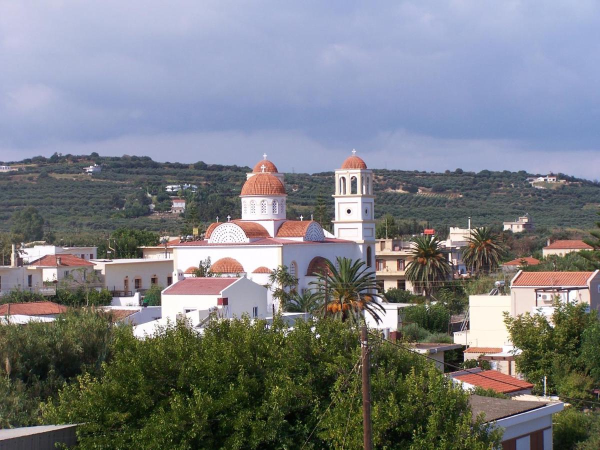 Albatross Hotel Maleme  Bagian luar foto