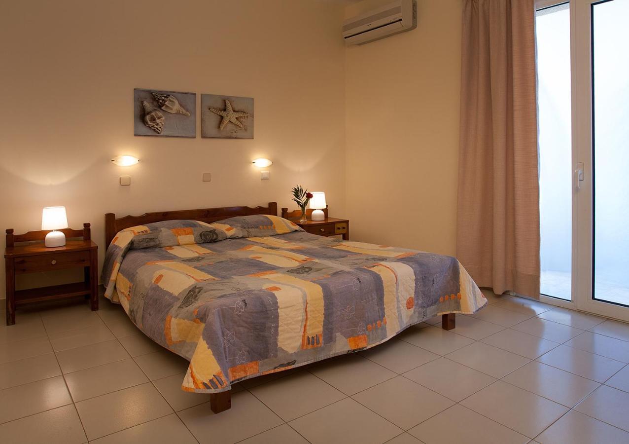 Albatross Hotel Maleme  Bagian luar foto
