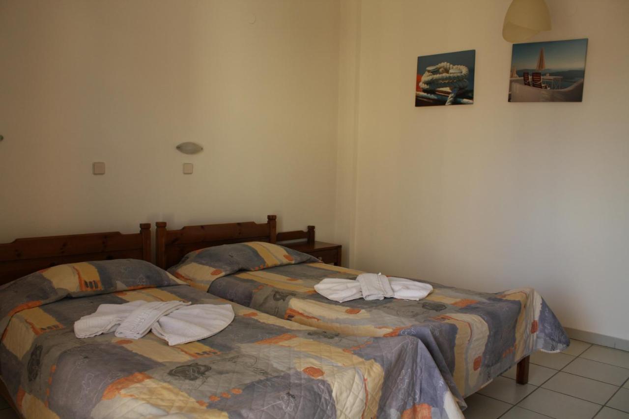 Albatross Hotel Maleme  Bagian luar foto