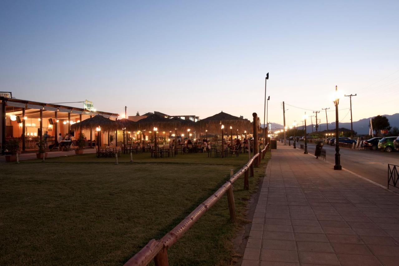 Albatross Hotel Maleme  Bagian luar foto