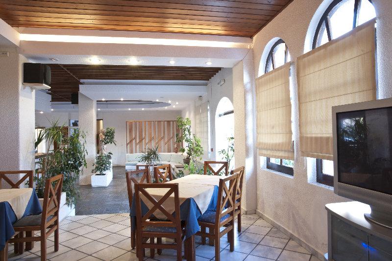 Albatross Hotel Maleme  Bagian luar foto